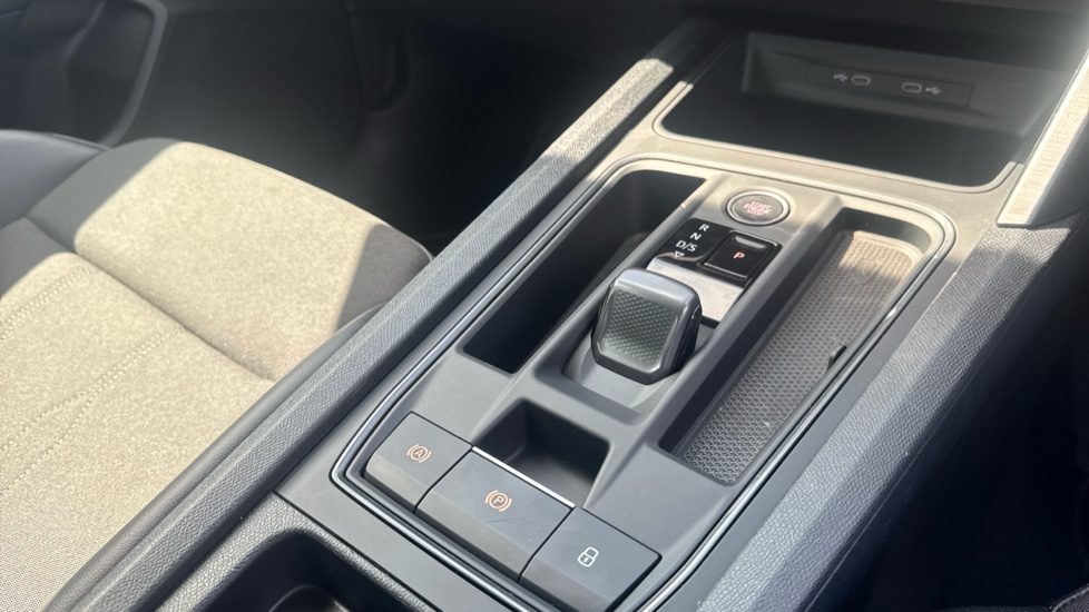 CUPRA Formentor 1.4 eHybrid 204 V1 5dr DSG Estate - Image 13