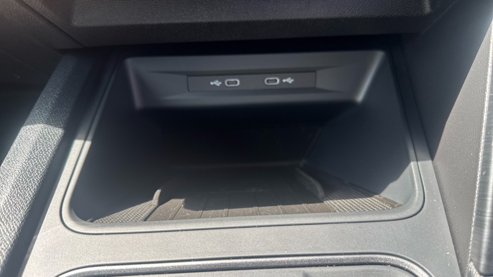 CUPRA Formentor 1.4 eHybrid 204 V1 5dr DSG Estate - Image 26