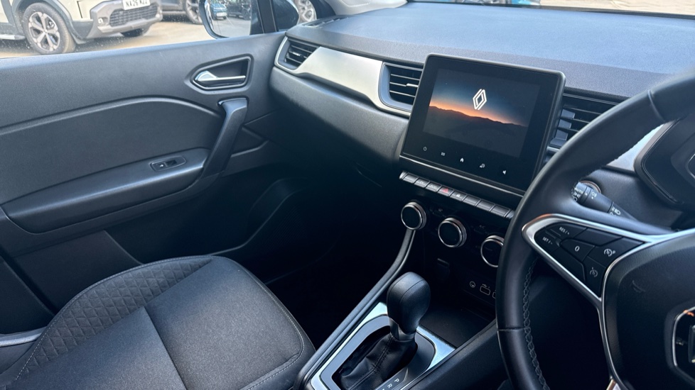 Renault Captur 1.6 E-Tech full hybrid 145 Evolution 5dr Auto Hybrid Hatchback - Image 14