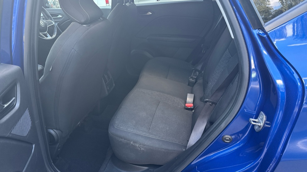 Renault Captur 1.6 E-Tech full hybrid 145 Evolution 5dr Auto Hybrid Hatchback - Image 16