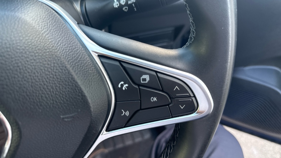 Renault Captur 1.6 E-Tech full hybrid 145 Evolution 5dr Auto Hybrid Hatchback - Image 28
