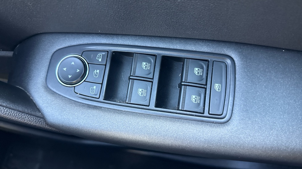 Renault Captur 1.6 E-Tech full hybrid 145 Evolution 5dr Auto Hybrid Hatchback - Image 31