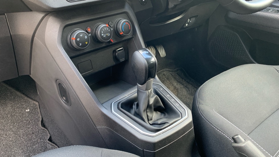 Dacia Sandero 1.0 Tce Expression 5dr CVT Petrol Hatchback - Image 13