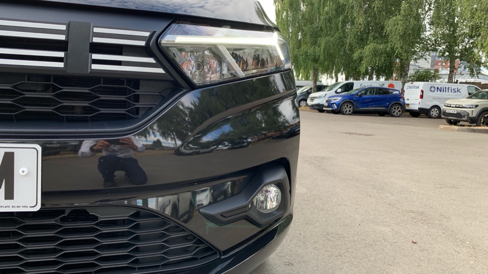 Dacia Sandero 1.0 Tce Expression 5dr CVT Petrol Hatchback - Image 33
