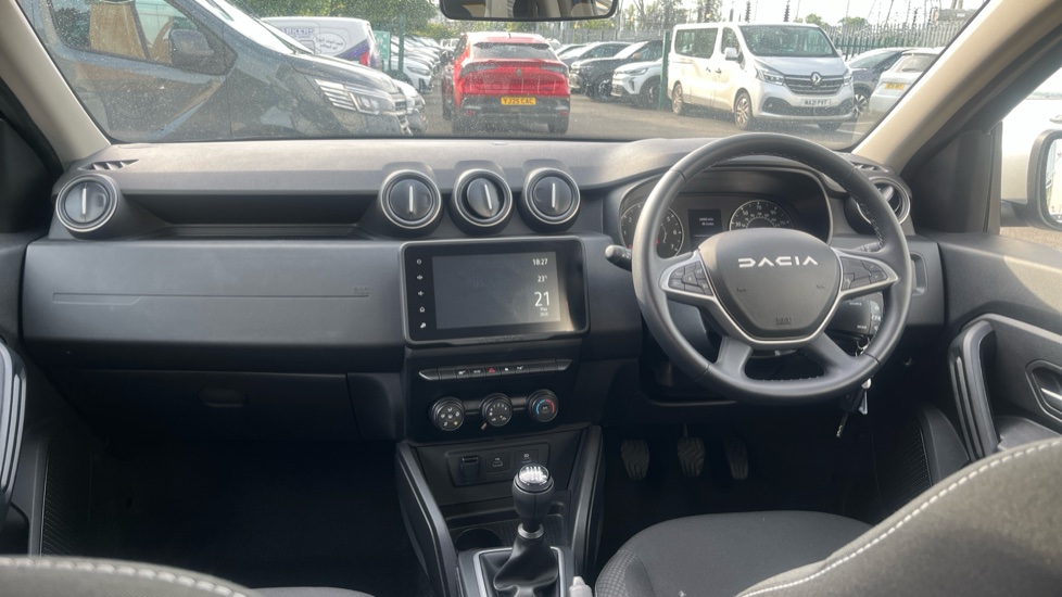 Dacia Duster 1.3 TCe 130 Expression 5dr Petrol Estate - Image 10