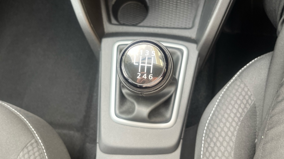 Dacia Duster 1.3 TCe 130 Expression 5dr Petrol Estate - Image 30