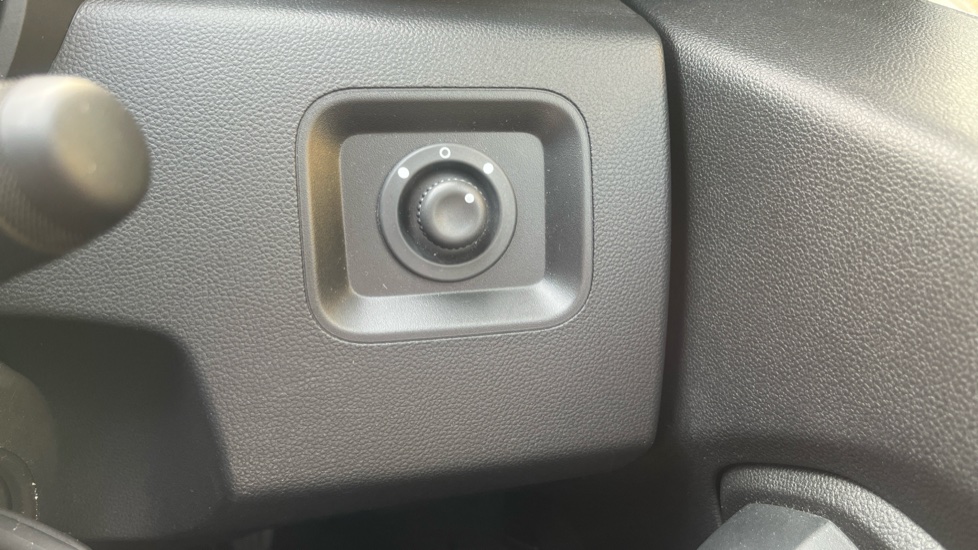 Dacia Duster 1.3 TCe 130 Expression 5dr Petrol Estate - Image 35