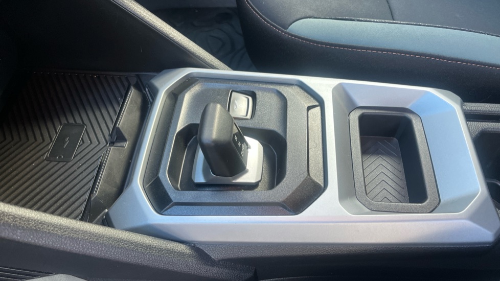 Dacia Duster 1.6 Hybrid 140 Extreme 5dr Auto Hybrid Estate - Image 13
