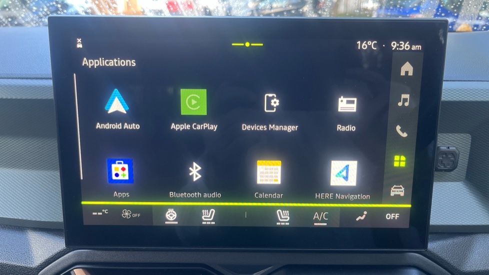 Dacia Duster 1.6 Hybrid 140 Extreme 5dr Auto Hybrid Estate - Image 24