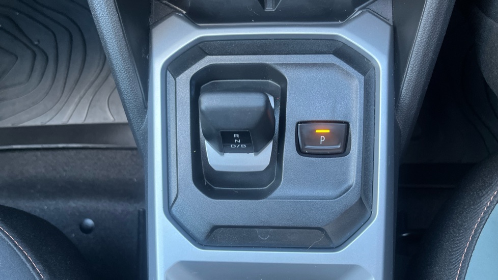 Dacia Duster 1.6 Hybrid 140 Extreme 5dr Auto Hybrid Estate - Image 27