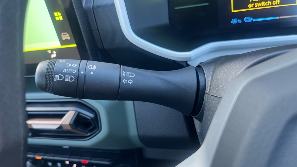 Dacia Spring 24kWh Extreme 100 75kW 5dr Auto Electric Hatchback - Image 30