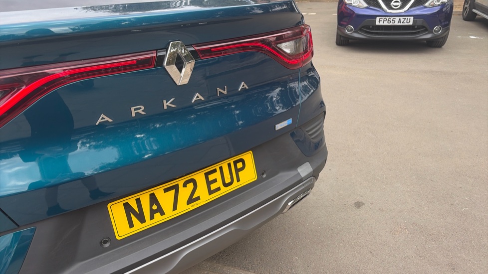 Renault Arkana 1.6 E-TECH Hybrid 145 R.S. Line 5dr Auto Hybrid Estate - Image 10
