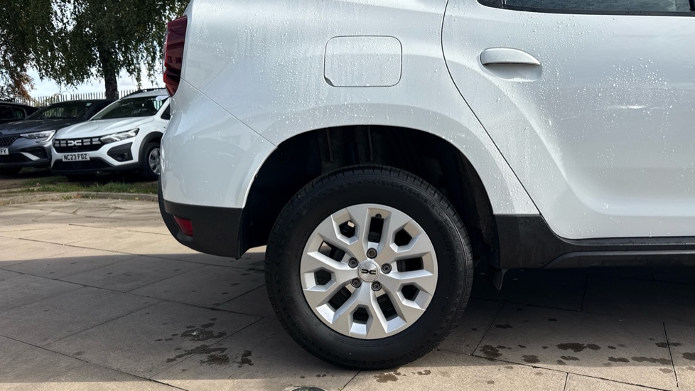 Dacia Duster 1.0 TCe 90 Expression 5dr Petrol Estate - Image 7