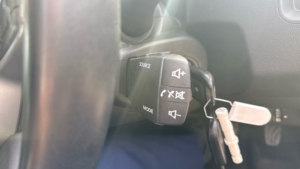 Dacia Duster 1.0 TCe 90 Expression 5dr Petrol Estate - Image 43