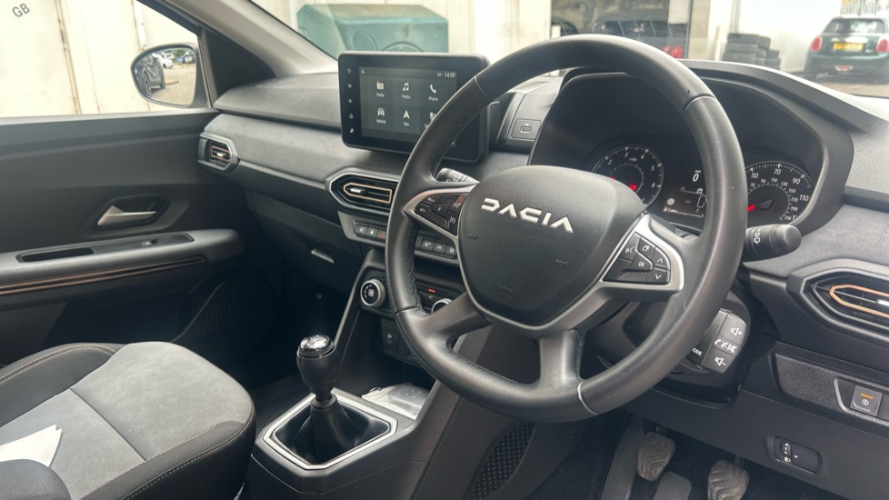 Dacia Sandero Stepway 1.0 TCe Extreme 5dr Petrol Hatchback - Image 11