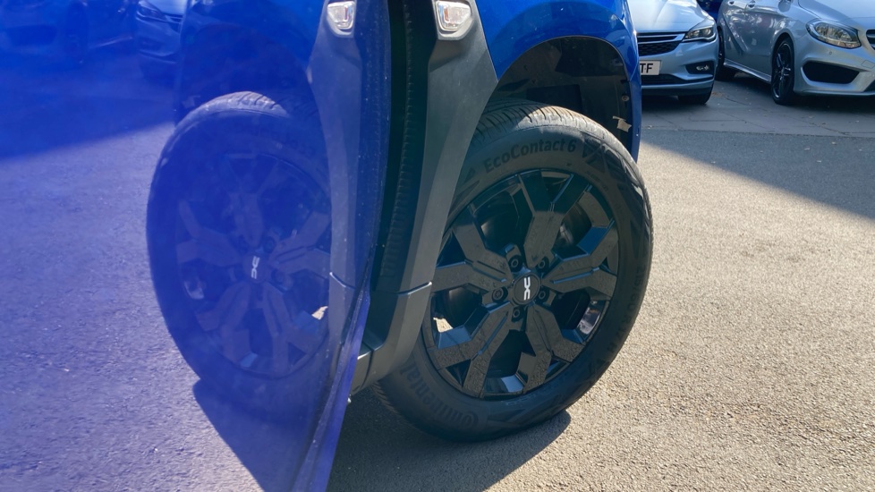 Dacia Duster 1.0 TCe 90 Extreme SE 5dr Petrol Estate - Image 31