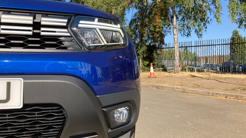 Dacia Duster 1.0 TCe 90 Extreme SE 5dr Petrol Estate - Image 33
