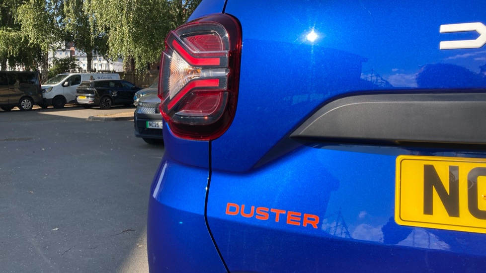 Dacia Duster 1.0 TCe 90 Extreme SE 5dr Petrol Estate - Image 41
