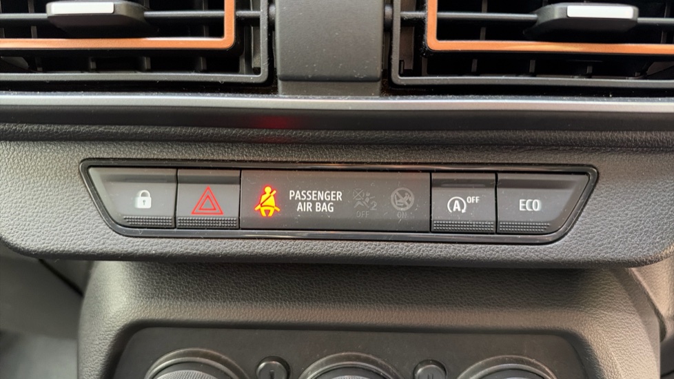 Dacia Sandero Stepway 1.0 TCe Expression 5dr Petrol Hatchback - Image 8