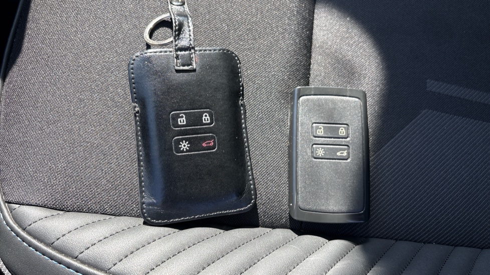 Renault Symbioz 1.8 E-Tech FHEV 160 Iconic Esprit Alpine 5dr Auto Hybrid Estate - Image 19