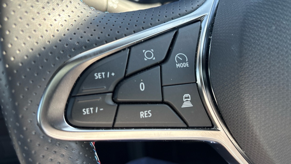 Renault Symbioz 1.8 E-Tech FHEV 160 Iconic Esprit Alpine 5dr Auto Hybrid Estate - Image 21