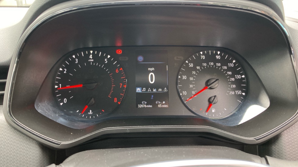 Renault Clio 1.0 TCe 90 Iconic Edition 5dr Petrol Hatchback - Image 18