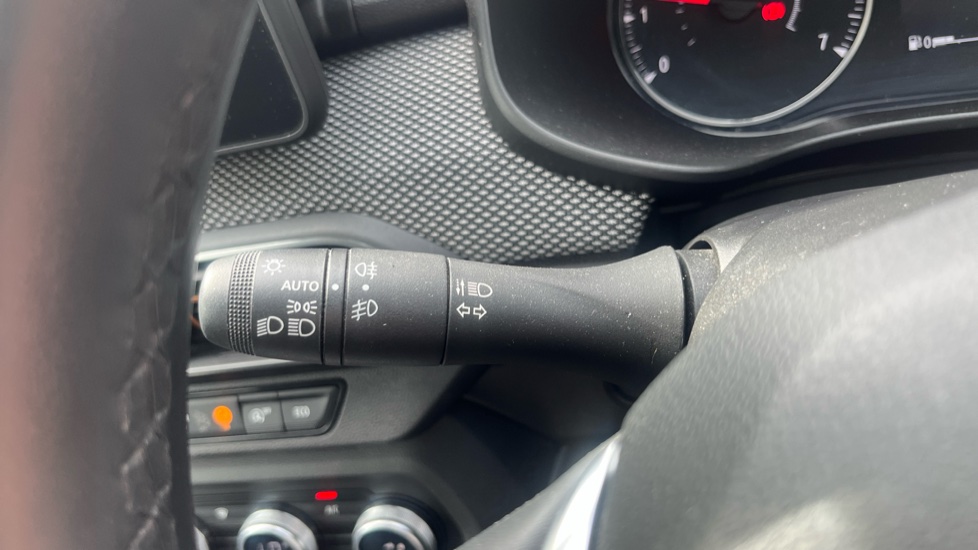 Dacia Sandero Stepway 1.0 TCe Prestige 5dr Petrol Hatchback - Image 30