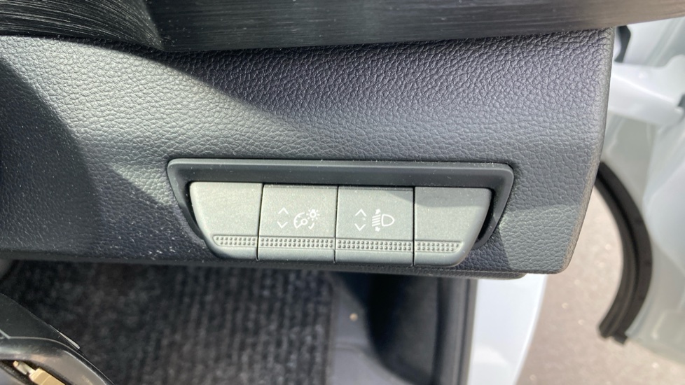 Renault Trafic Lwb Diesel LL30 Blue dCi 150 Extra [Safety] Van - Image 24