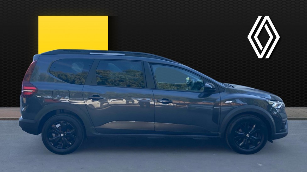 Dacia Jogger 1.0 TCe Extreme SE 5dr Petrol Estate - Image 5