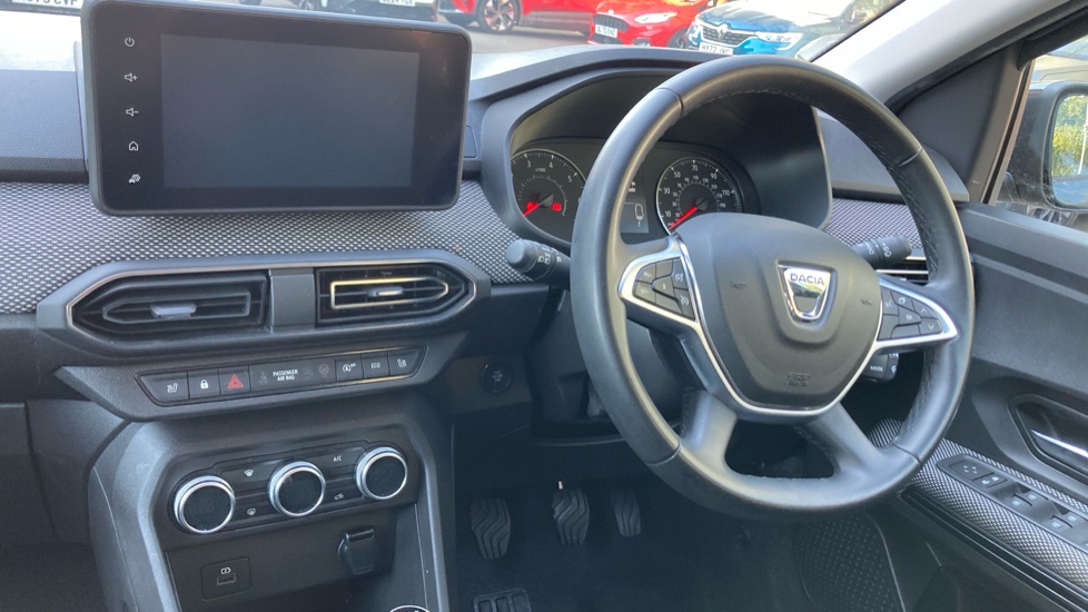 Dacia Jogger 1.0 TCe Extreme SE 5dr Petrol Estate - Image 10