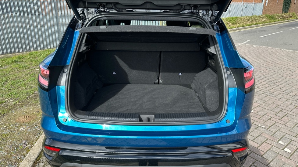 Renault Austral E-Tech Full Hybrid Techno Esprit Alpine 5dr Auto Hybrid Estate - Image 4
