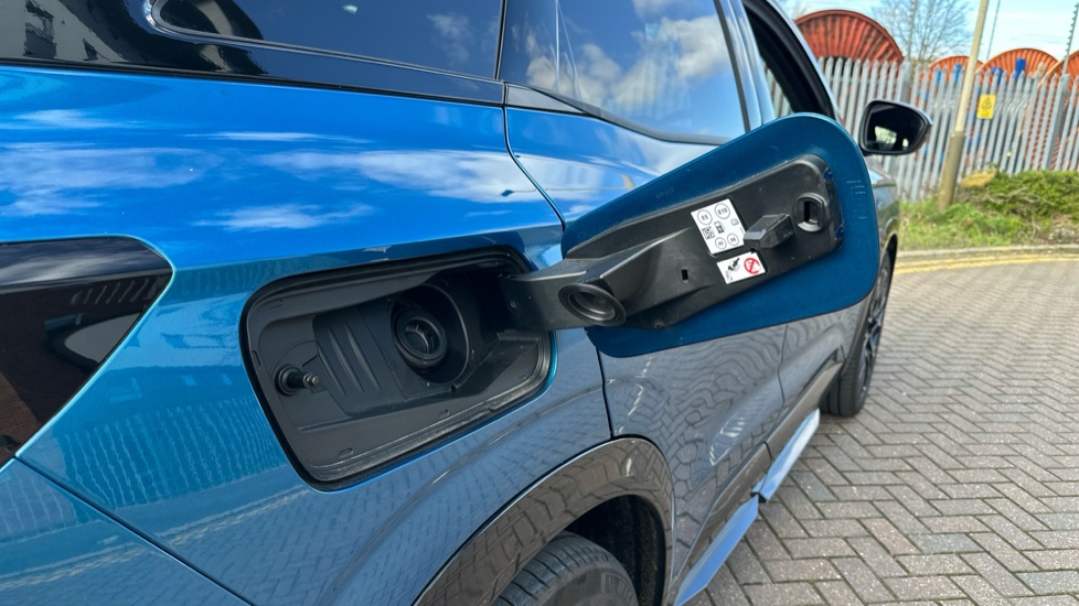 Renault Austral E-Tech Full Hybrid Techno Esprit Alpine 5dr Auto Hybrid Estate - Image 13