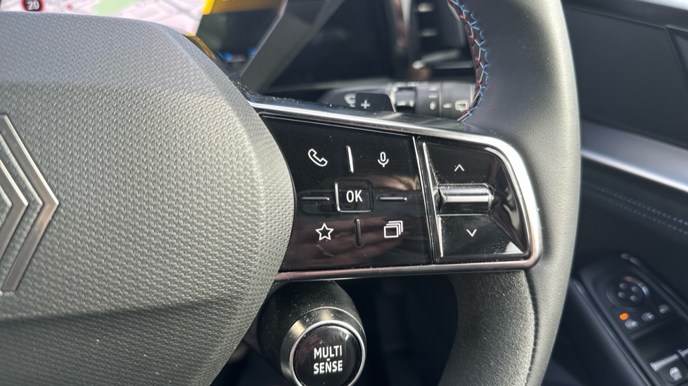 Renault Austral E-Tech Full Hybrid Techno Esprit Alpine 5dr Auto Hybrid Estate - Image 25