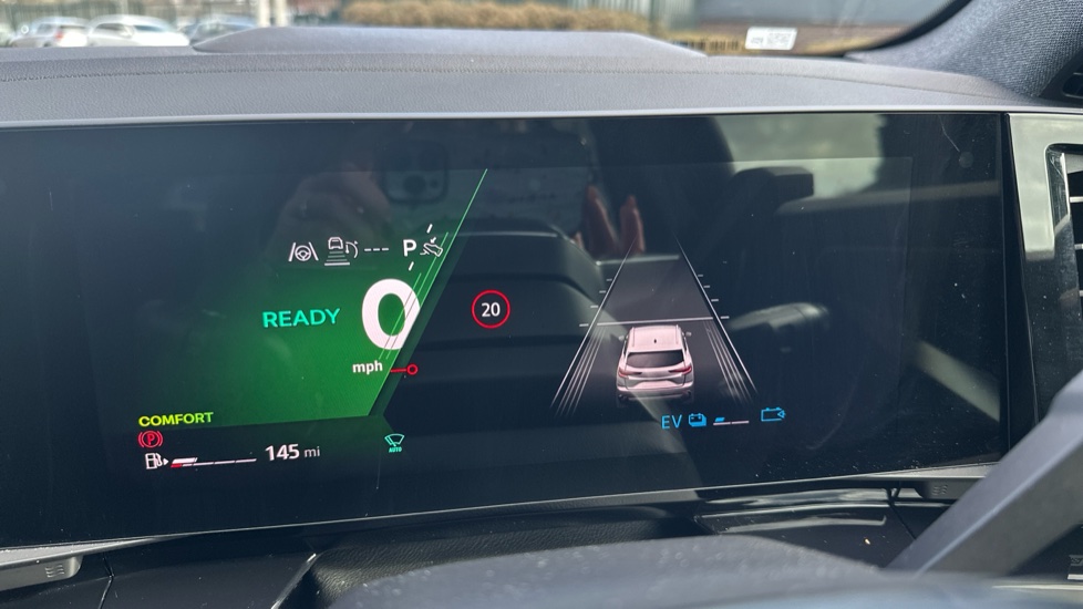 Renault Austral E-Tech Full Hybrid Techno Esprit Alpine 5dr Auto Hybrid Estate - Image 28