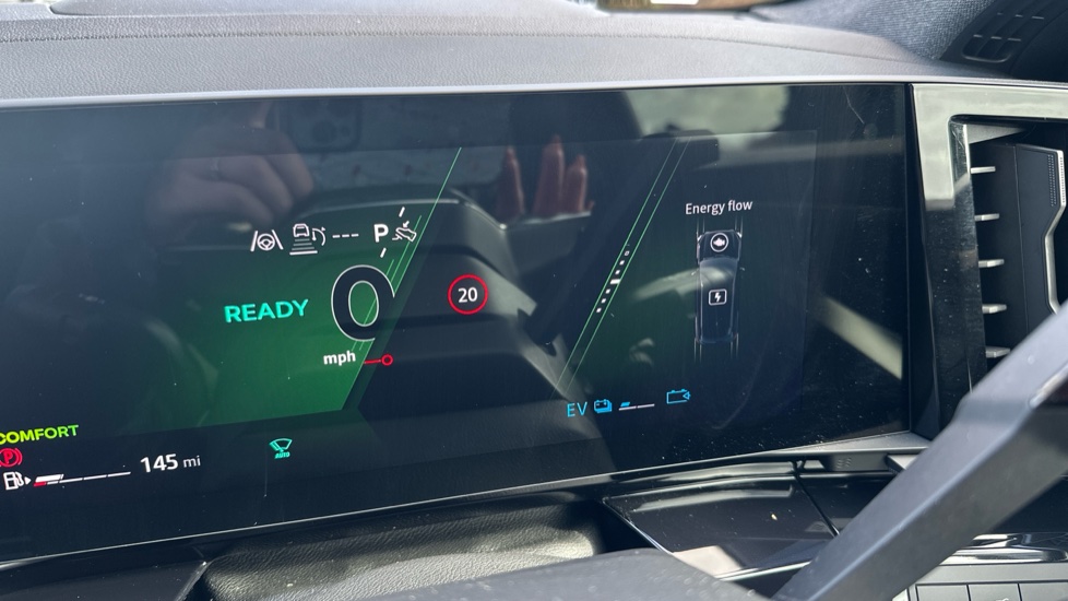Renault Austral E-Tech Full Hybrid Techno Esprit Alpine 5dr Auto Hybrid Estate - Image 33