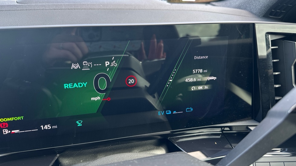 Renault Austral E-Tech Full Hybrid Techno Esprit Alpine 5dr Auto Hybrid Estate - Image 34