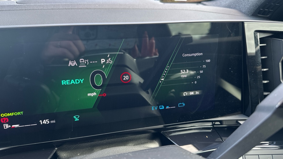 Renault Austral E-Tech Full Hybrid Techno Esprit Alpine 5dr Auto Hybrid Estate - Image 35