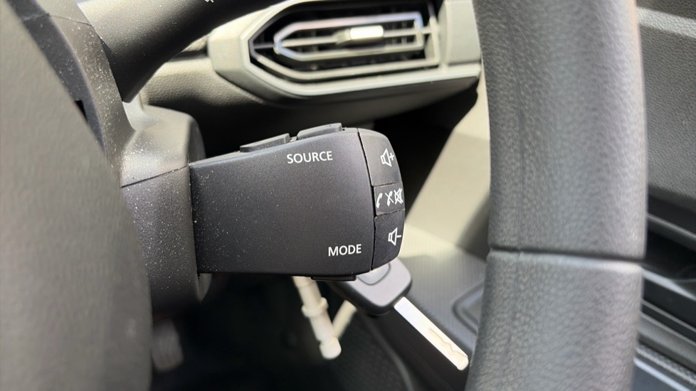 Dacia Sandero 1.0 Tce Essential 5dr Petrol Hatchback - Image 17