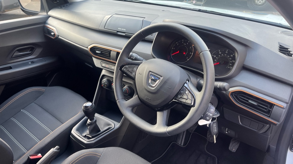 Dacia Sandero Stepway 1.0 TCe Essential 5dr Petrol Hatchback - Image 11