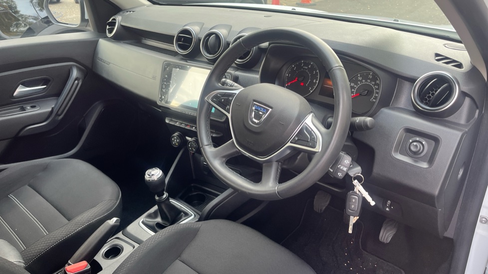 Dacia Duster 1.0 TCe 90 Comfort 5dr Petrol Estate - Image 11