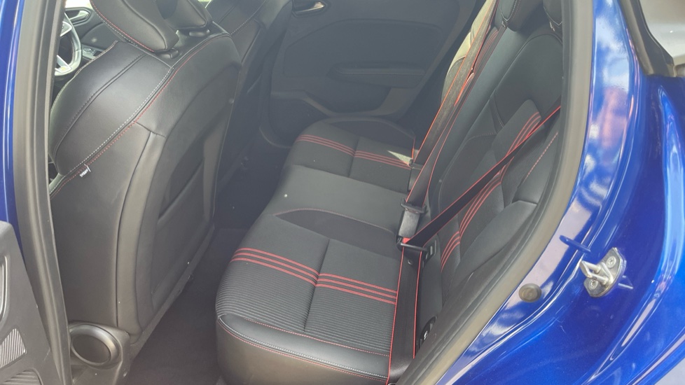 Renault Clio 1.0 TCe 90 RS Line 5dr Petrol Hatchback - Image 16