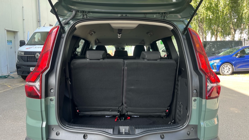 Dacia Jogger 1.6 HEV Expression 5dr Auto Hybrid Estate - Image 4