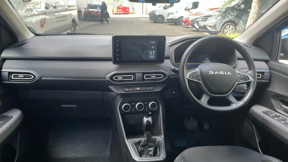 Dacia Jogger 1.6 HEV Expression 5dr Auto Hybrid Estate - Image 10