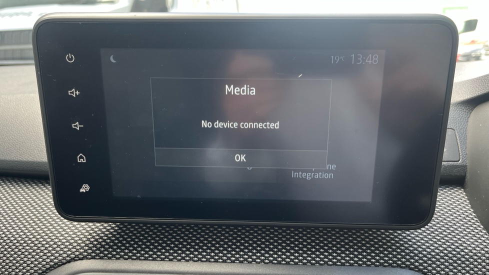 Dacia Jogger 1.6 HEV Expression 5dr Auto Hybrid Estate - Image 23