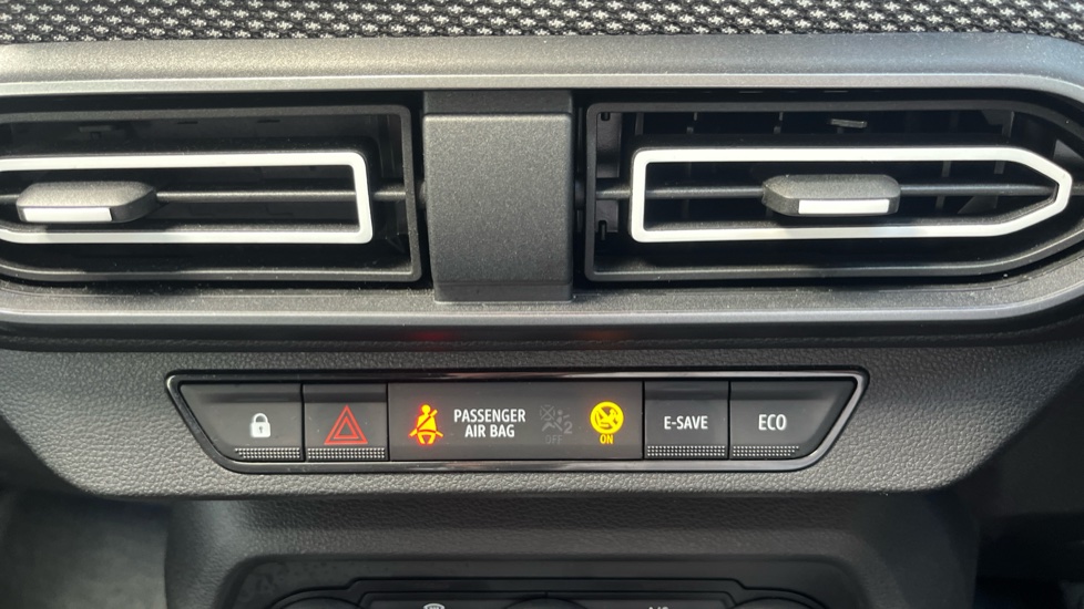 Dacia Jogger 1.6 HEV Expression 5dr Auto Hybrid Estate - Image 26