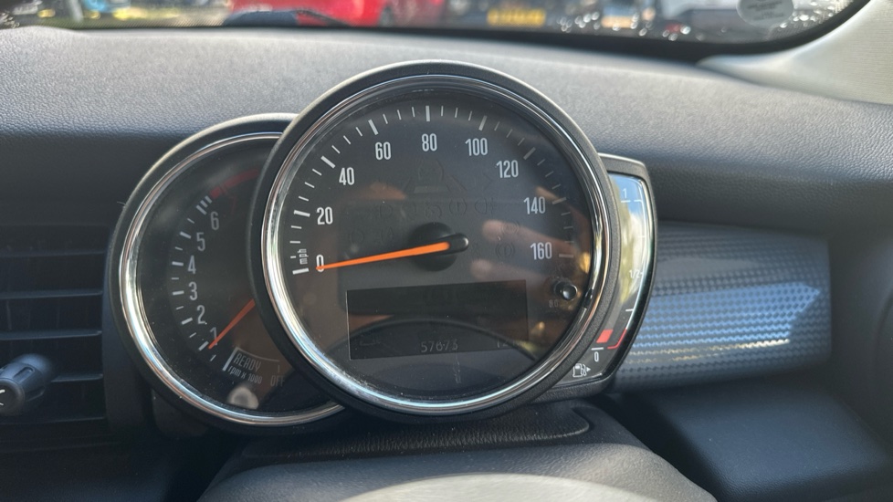 MINI Hatchback 1.5 Cooper Classic II 5dr Petrol Hatchback - Image 18