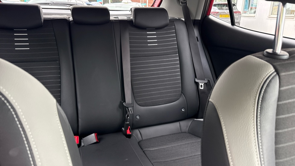 Kia Stonic 1.0T GDi 48V Connect 5dr Petrol Estate - Image 15