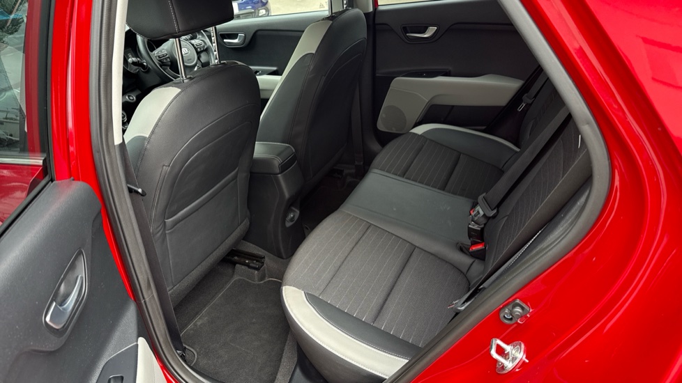 Kia Stonic 1.0T GDi 48V Connect 5dr Petrol Estate - Image 16