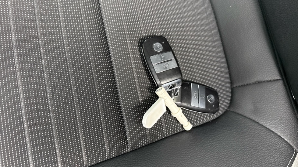 Kia Stonic 1.0T GDi 48V Connect 5dr Petrol Estate - Image 20