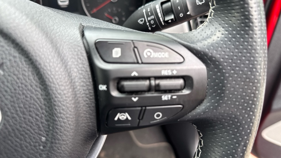 Kia Stonic 1.0T GDi 48V Connect 5dr Petrol Estate - Image 25